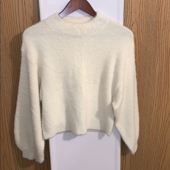 cotton candy la Sweaters - Chunky oversized white fuzzy sweater size SMALL